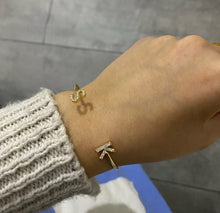 Cargar imagen en el visor de la galería, Pulso con iniciales