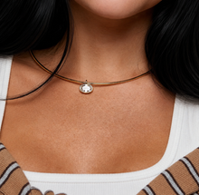 Cargar imagen en el visor de la galería, Caly Necklace gold plated 14 k
