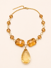 Cargar imagen en el visor de la galería, Collar de Cristales color champagne
