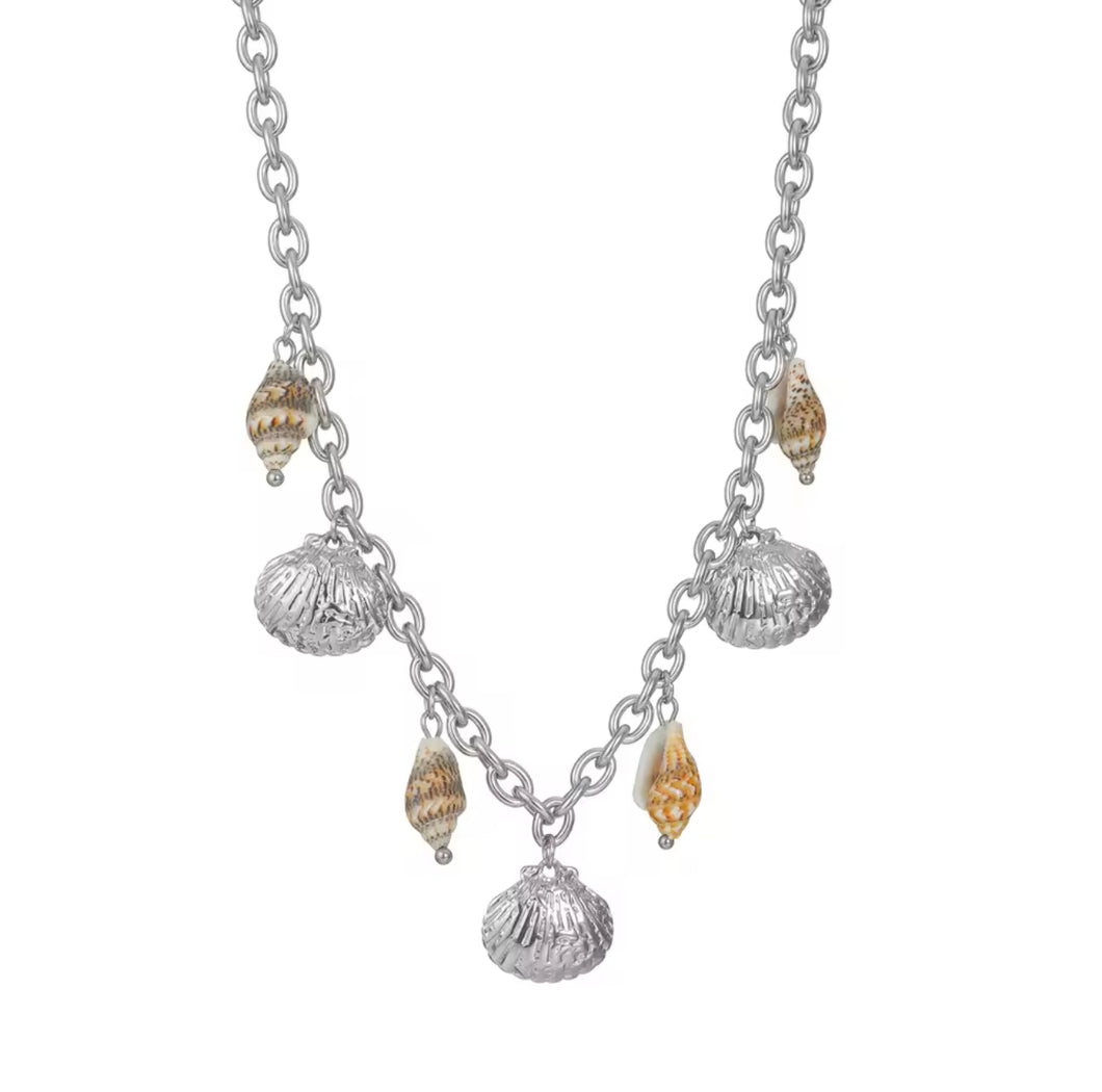 Silver rolo necklace con charms