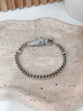 Cargar imagen en el visor de la galería, Brazalete Silver de pantera
