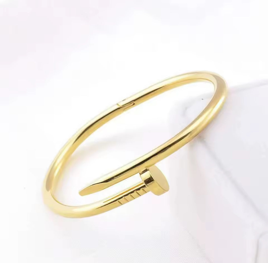 Bangle clavo Gold