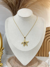 Cargar imagen en el visor de la galería, Starfish fine cuban necklace Gold Plated 14 k
