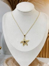Cargar imagen en el visor de la galería, Starfish fine cuban necklace Gold Plated 14 k
