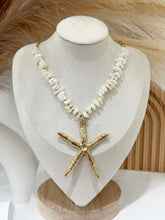 Cargar imagen en el visor de la galería, Big Starfish with paper clip necklace
