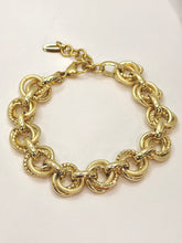 Cargar imagen en el visor de la galería, Chunky round bracelet gold plated 14 k 7 pulgadas más extensión
