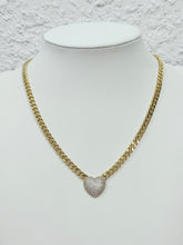 Cargar imagen en el visor de la galería, Cuban link with heart
