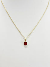 Cargar imagen en el visor de la galería, Ruby stone necklace
