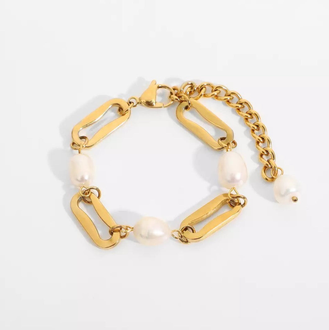 Pulsera clip con perlas