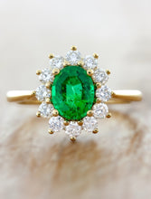 Cargar imagen en el visor de la galería, Fire Green stone
