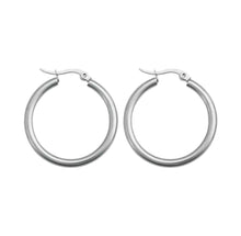 Cargar imagen en el visor de la galería, Cuban silver hoop earrings
