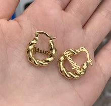 Cargar imagen en el visor de la galería, Algollas de nombre pequeñas
