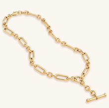 Cargar imagen en el visor de la galería, Kayna  Necklace #001 style  paper clip gold plated 14 k
