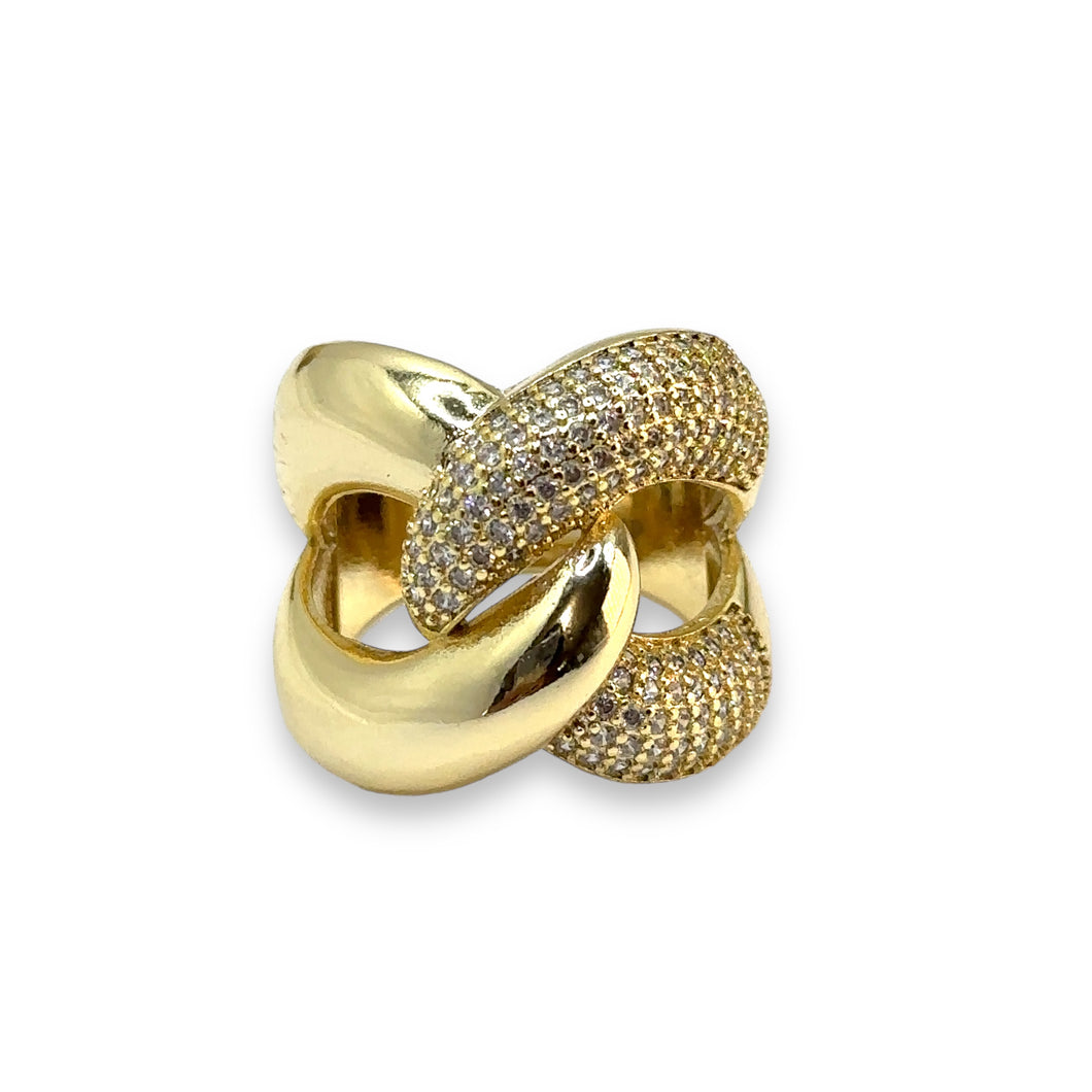 Anillo entrelazado