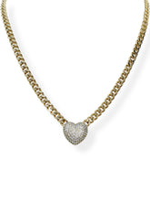 Cargar imagen en el visor de la galería, Cuban link with heart
