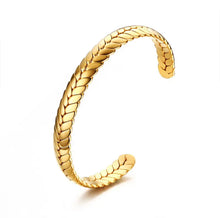 Cargar imagen en el visor de la galería, Gold Ramada Bangle
