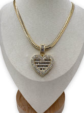 Cargar imagen en el visor de la galería, Baguette Heart Necklace
