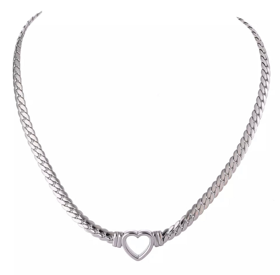 Silver Necklace con corazon